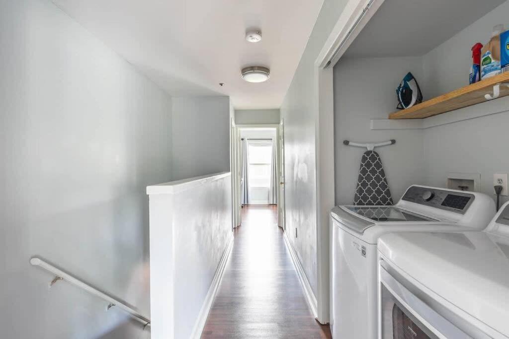 Walk To Broadway Charming Modern Historic Townhome Nashville Zewnętrze zdjęcie