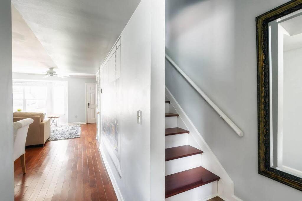 Walk To Broadway Charming Modern Historic Townhome Nashville Zewnętrze zdjęcie